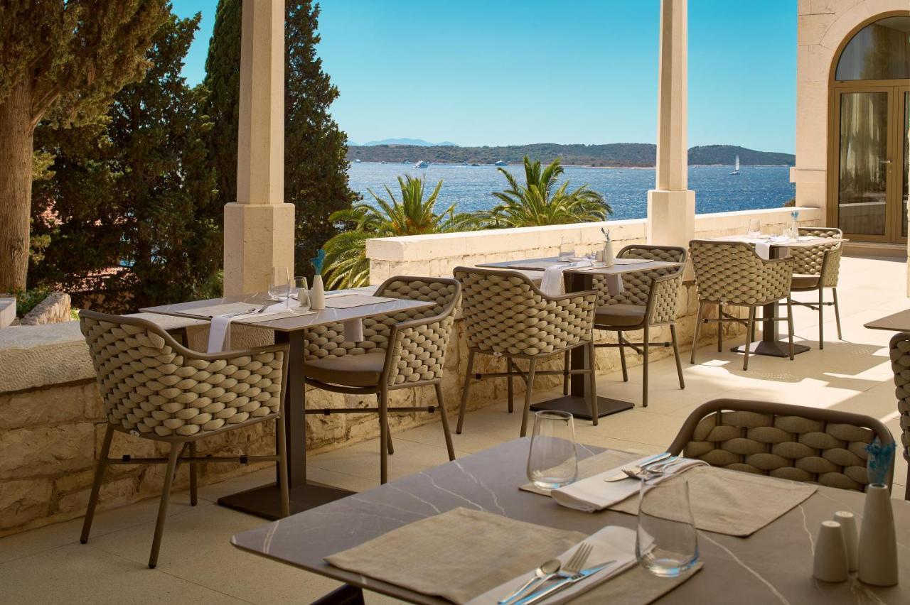 Hotel Moeesy, Blue & Green Oasis Hvar Town Exterior photo