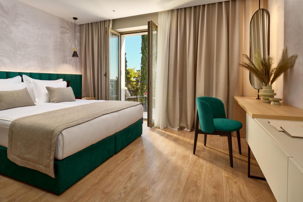 Hotel Moeesy, Blue & Green Oasis Hvar Town Exterior photo