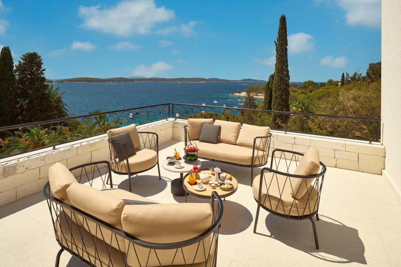 Hotel Moeesy, Blue & Green Oasis Hvar Town Exterior photo