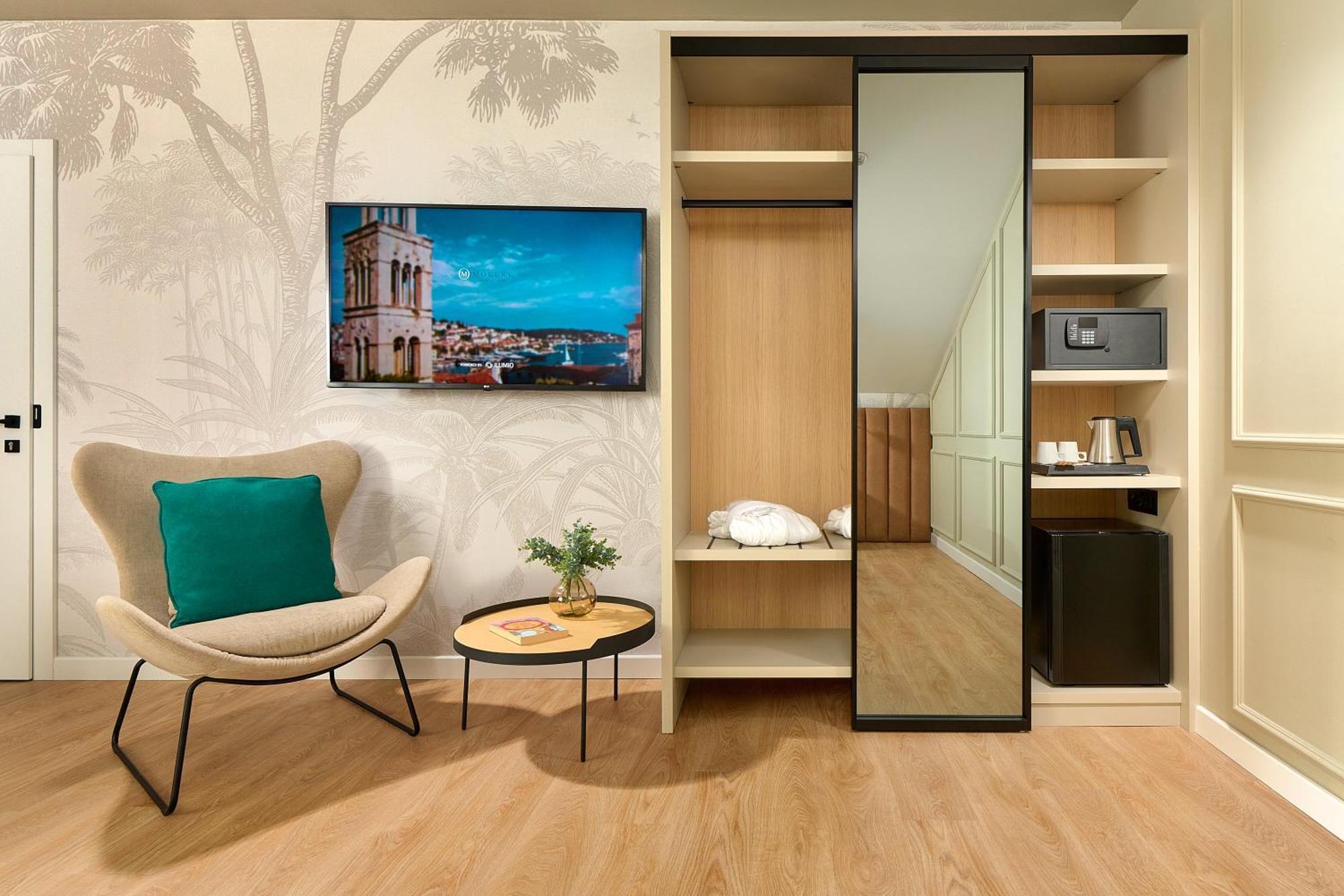 Hotel Moeesy, Blue & Green Oasis Hvar Town Room photo
