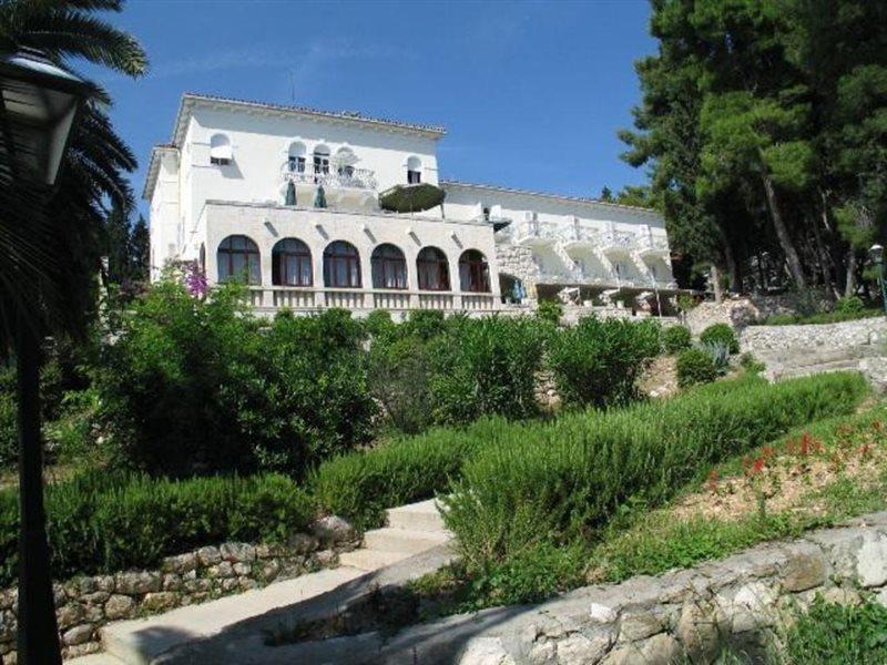 Hotel Moeesy, Blue & Green Oasis Hvar Town Exterior photo